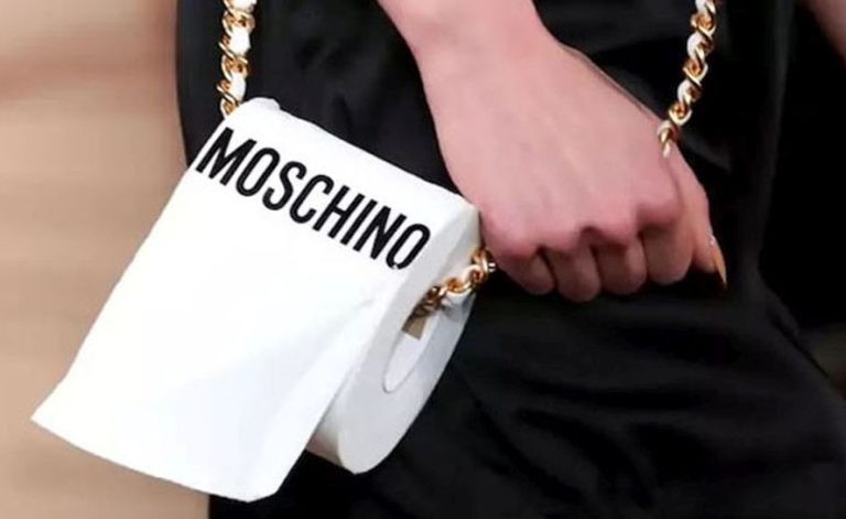 Облеклата на Moschino – спорни до последния къс хартия (ГАЛЕРИЯ)