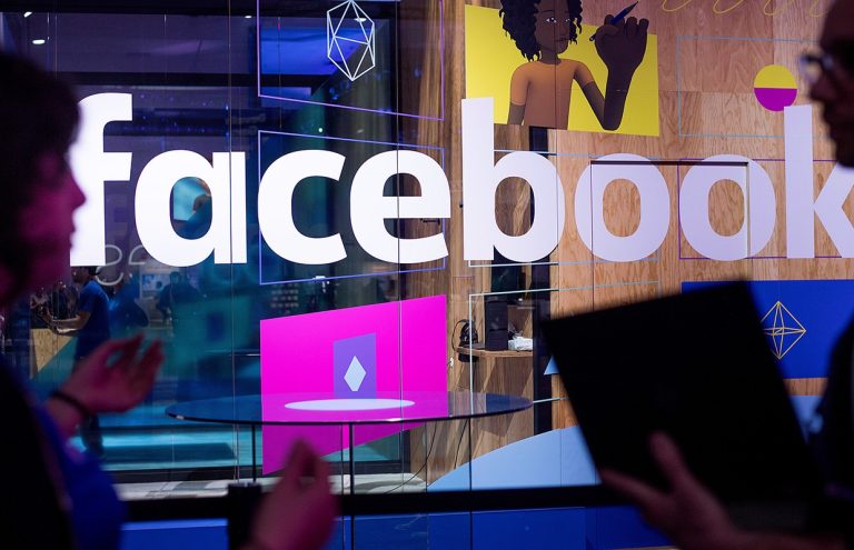 FACEBOOK | Два милиарда потребители и нов облик на социалната мрежа