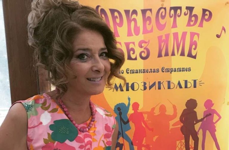 КАТЕРИНА ЕВРО в един спектакъл за любов, раздяла и още нещо…