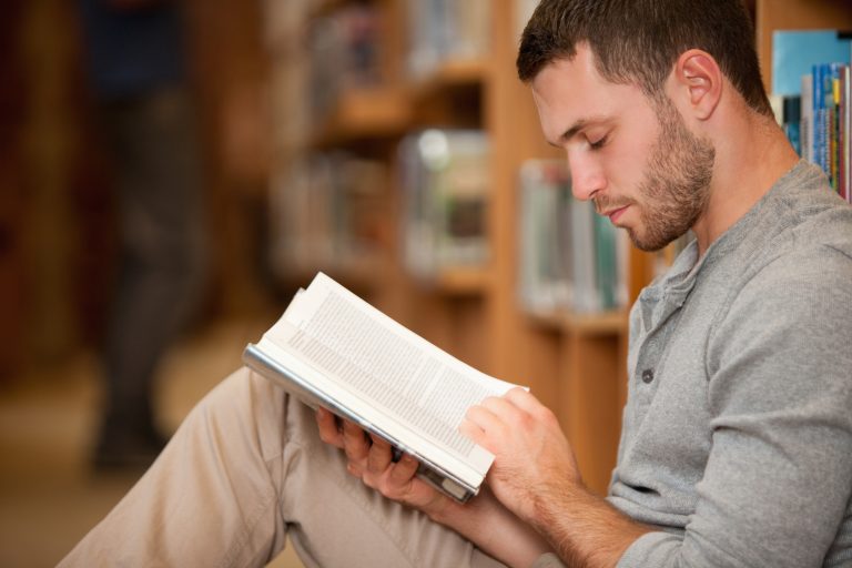 Библиотерапия, или как четенето на книги лекува