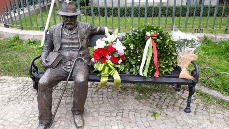 Паметник на Пенчо Славейков бе открит в центъра на Милано