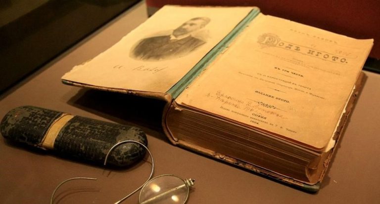 Сопот отново на протест заради модерния „превод“ на „Под игото“