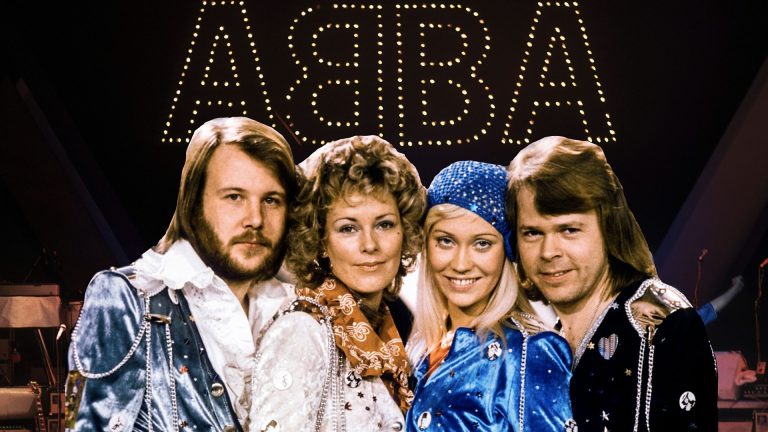 40 години „Happy New Year“ на АББА (ВИДЕО)