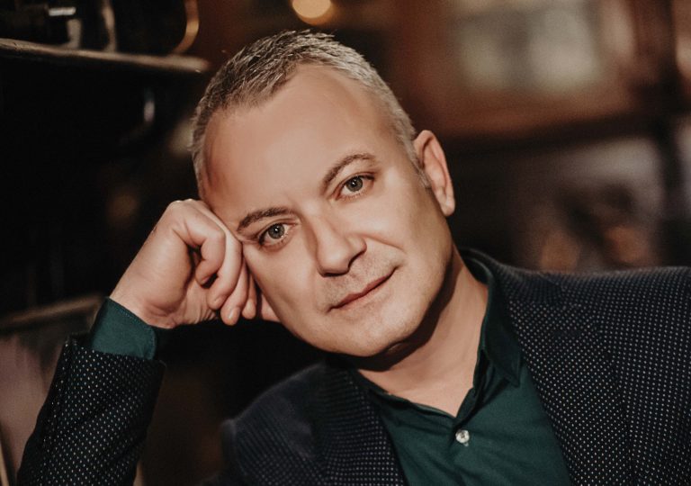 Св. Валентин идва с новата книга на Добромир Банев