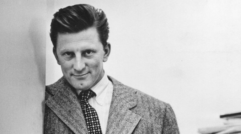 Легендата на Холивуд Кърк Дъглас почина на 103-годишна възраст (СНИМКИ)