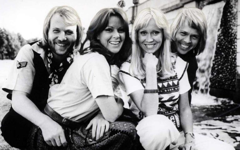 ABBA, „Куийн“ и „Би Джийс“ с най-щастливите хитове (ВИДЕО)
