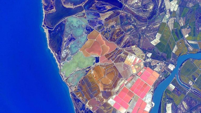 NASA пусна уникални снимки на Земята, заснети от Космоса (ГАЛЕРИЯ)