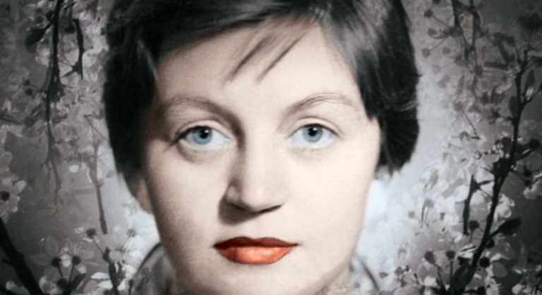 На Татяна Лолова