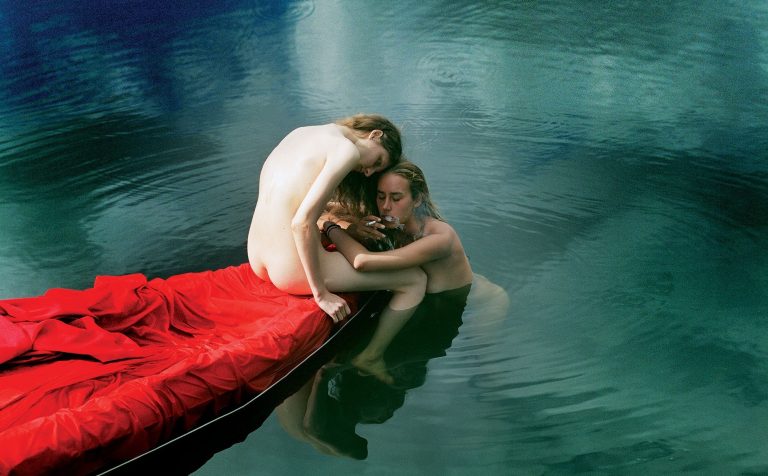 Квадрат 500 представя Елина Кешишева, настоящия фотограф на Dior (СНИМКИ)