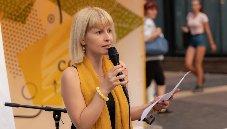 Ивелина Радионова написа книга, която ще остане за поколенията след нас