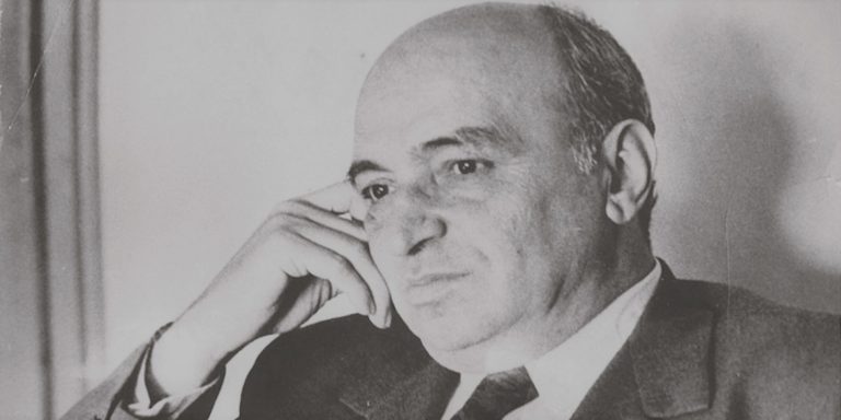 Разумът ражда справедливост, а знанието – свобода ~ Павел Вежинов