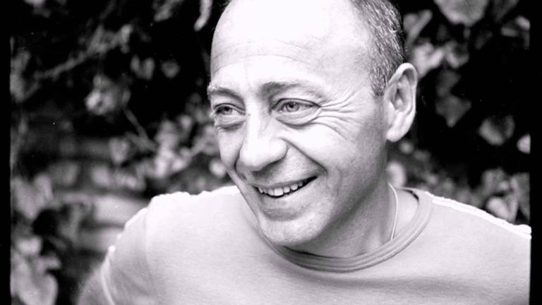 Човек е щастлив тогава, когато е изпълнен с желание ~ Тодор Колев