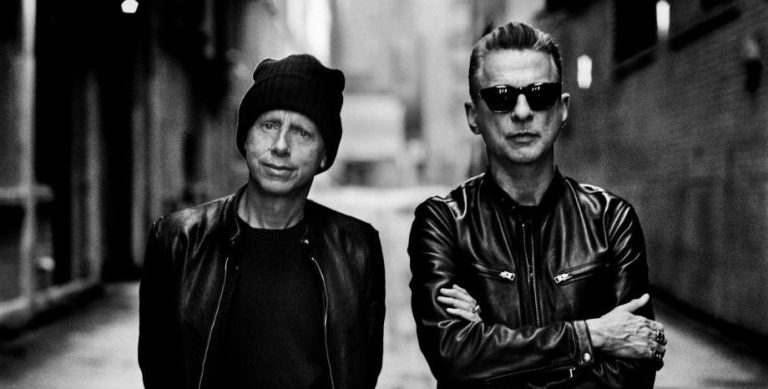 Depeche Mode представят първи сингъл и видео от „Memento Mori“