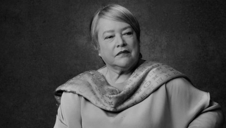 Първата актриса с „Оскар“ за роля във филм на ужасите: Кати Бейтс на 75