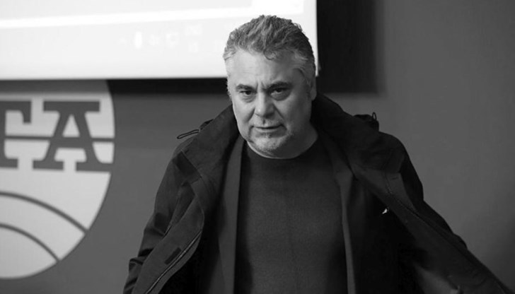 Почина писателят Алек Попов