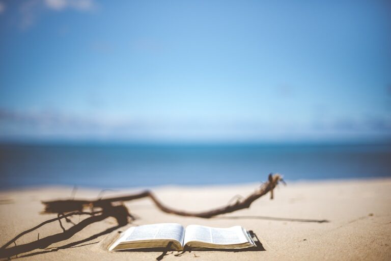 Честит празник, книголюбители!