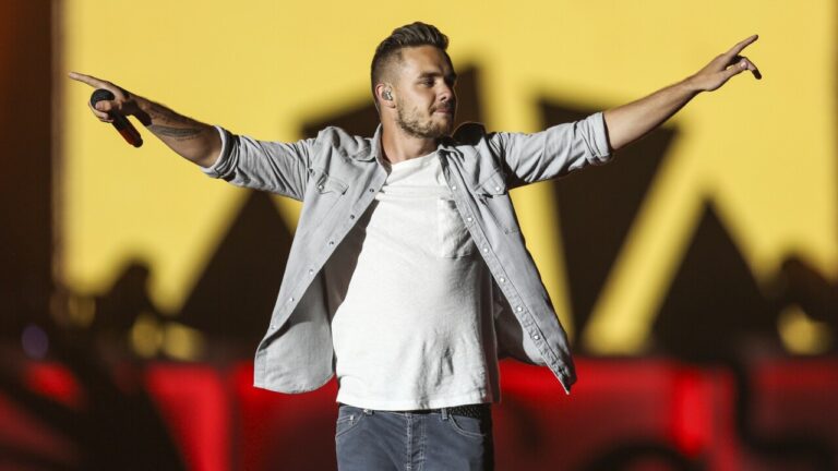 Лиъм Пейн от One Direction е намерен мъртъв, паднал от балкона на хотел в Буенос Айрес