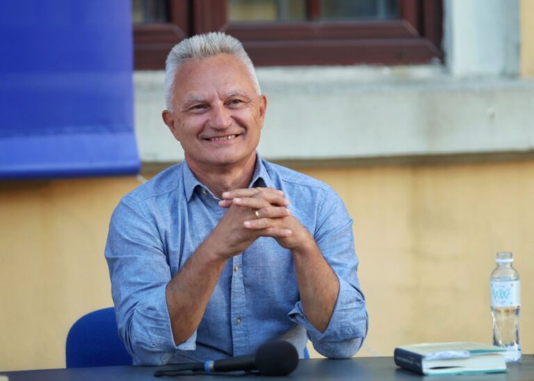 Захари Карабашлиев: Патриотизмът не е обличането в носия, а нещо много по-дълбоко