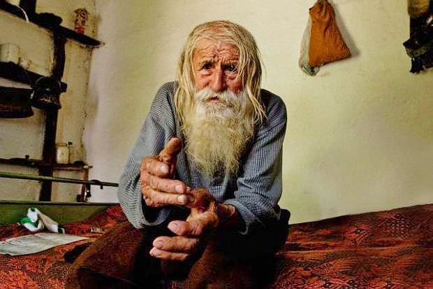 Вдигат паметник на дядо Добри в София