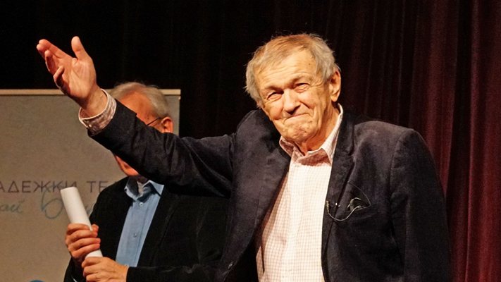 Сатирата връчва „Златен Кукерикон“ на 7 април