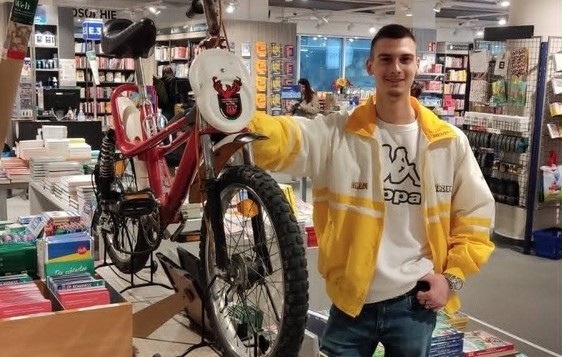 Българин от Виена превърна реставрирано колело в „паметник“ на България