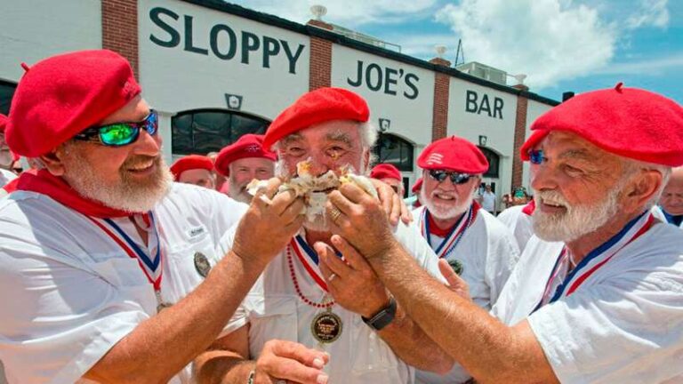 Кий Уест отбеляза 45-ата годишнина на фестивала в чест на Ърнест Хемингуей